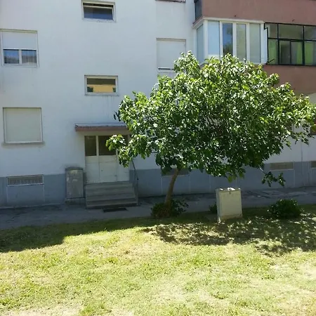 Apartments With Wifi Split - 11136